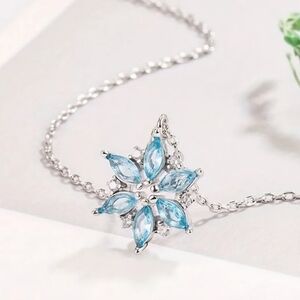 Elegant Floral Necklace